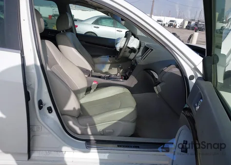 2013 Infiniti G37 Journey from USA, damaged, VIN JN1CV6AP7DM718966